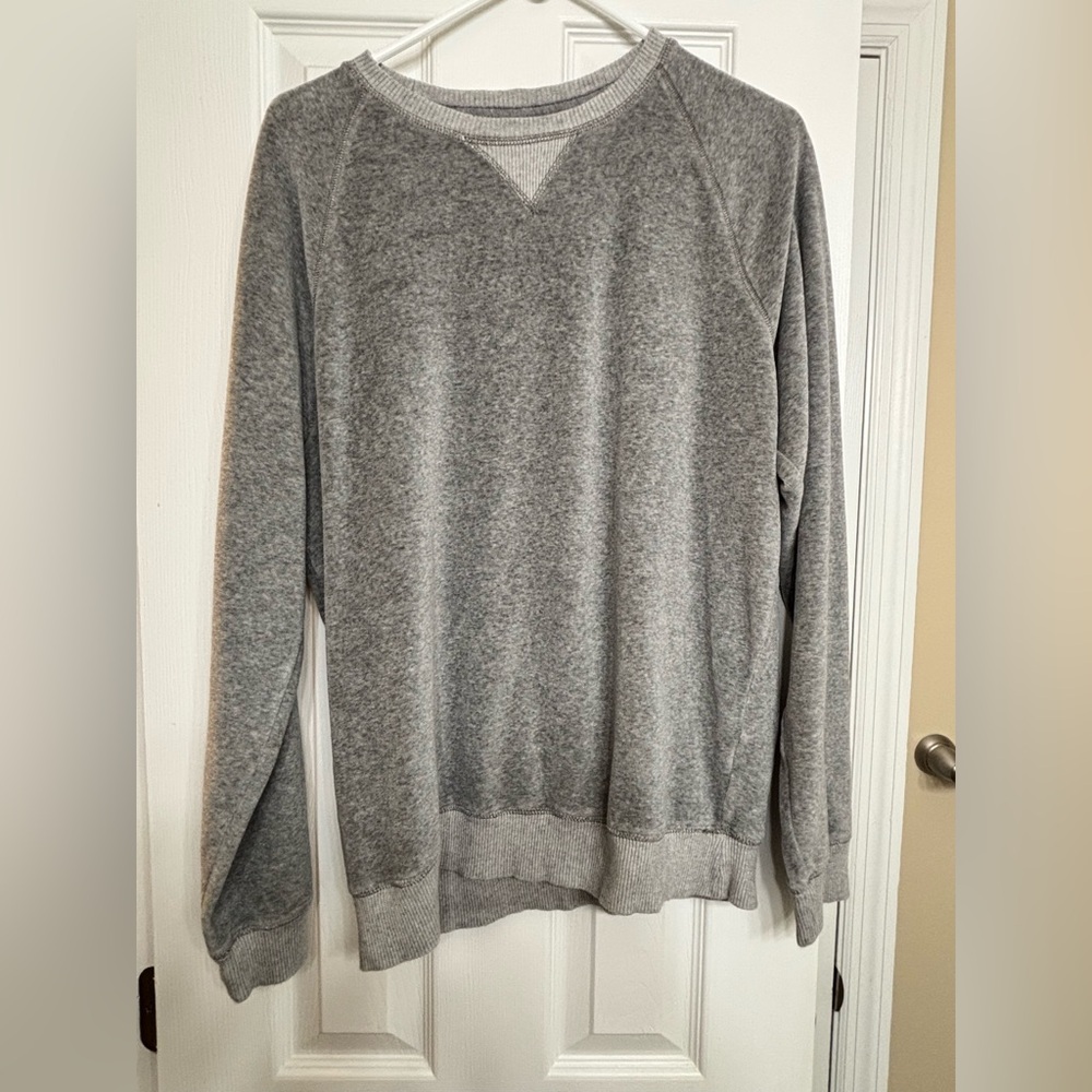 Hollister, gray valour, long sleeve